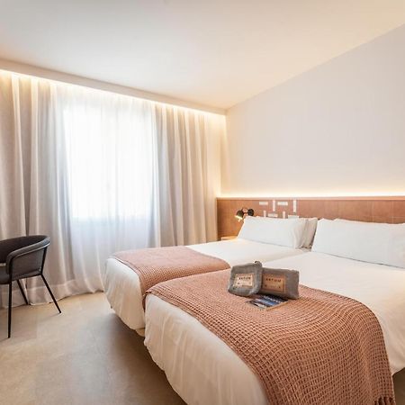 Artiem Apartamentos Mahón Esterno foto