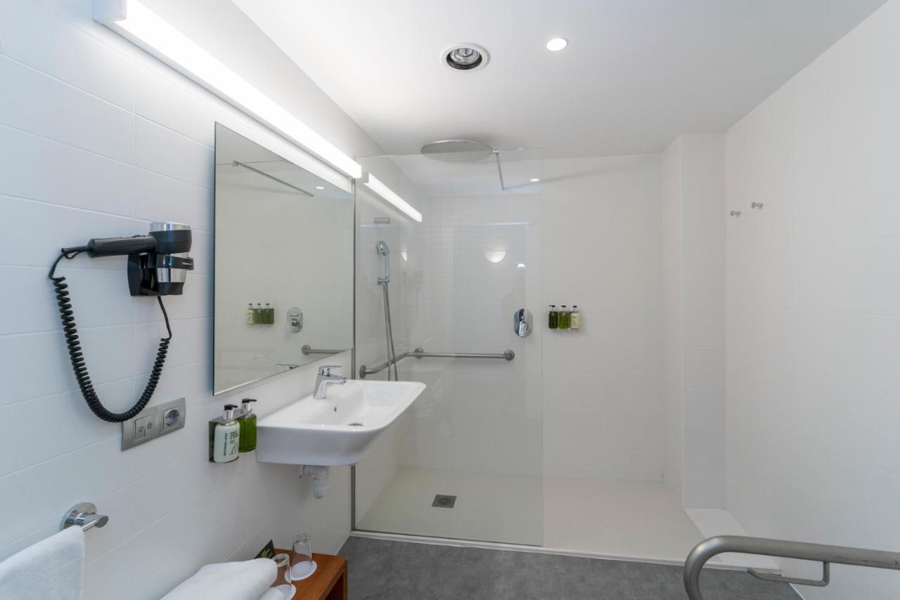 Artiem Apartamentos Mahón Esterno foto