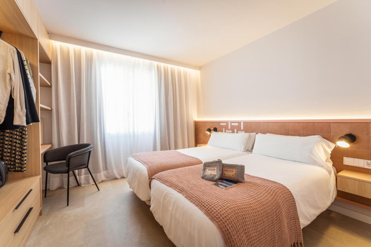 Artiem Apartamentos Mahón Esterno foto